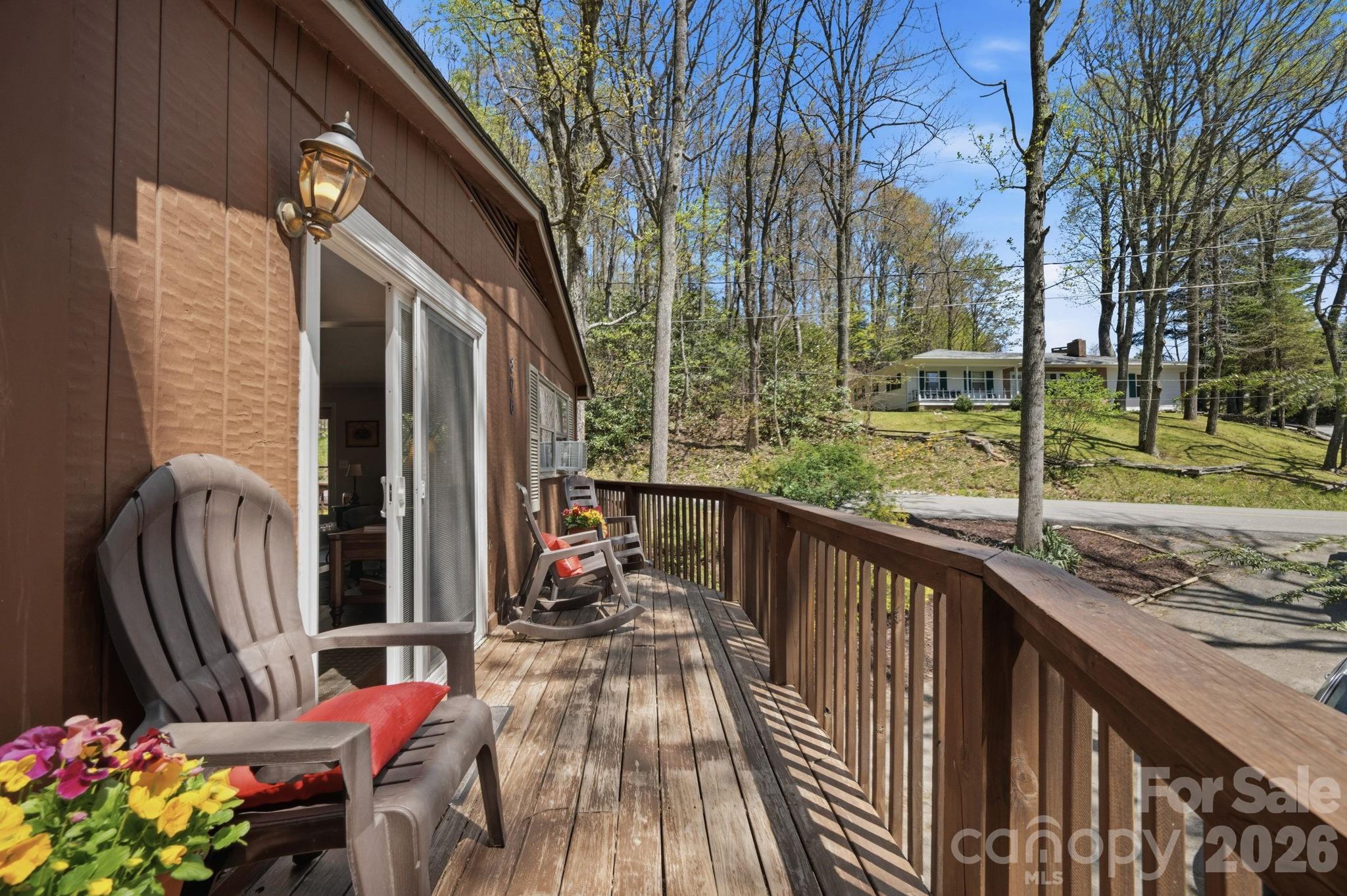 806 Dogwood Drive