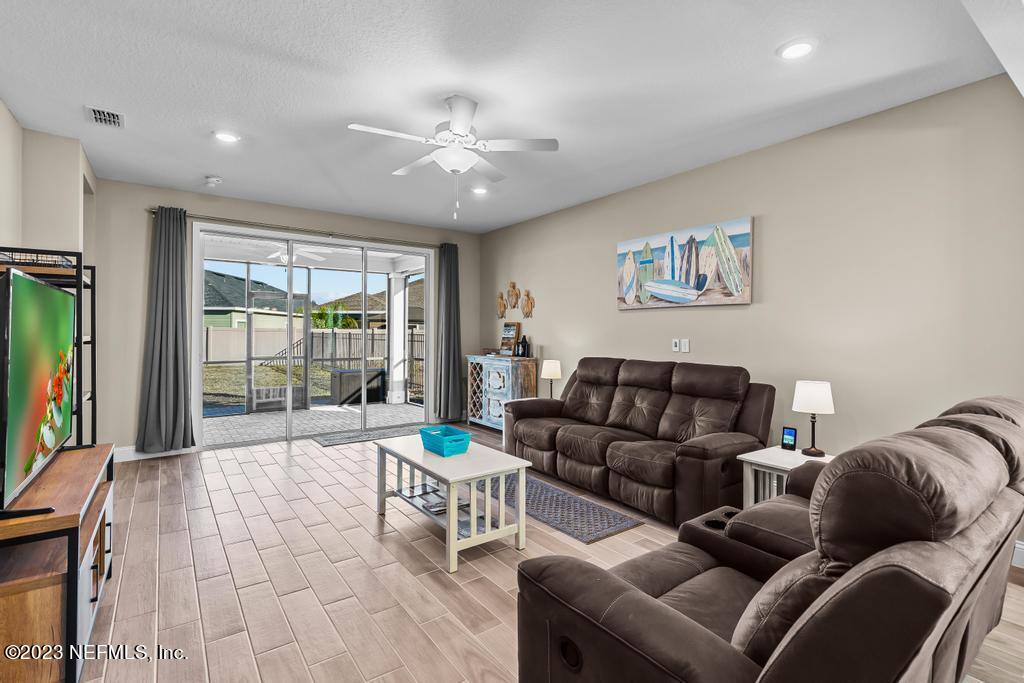 17 TILDEN Court