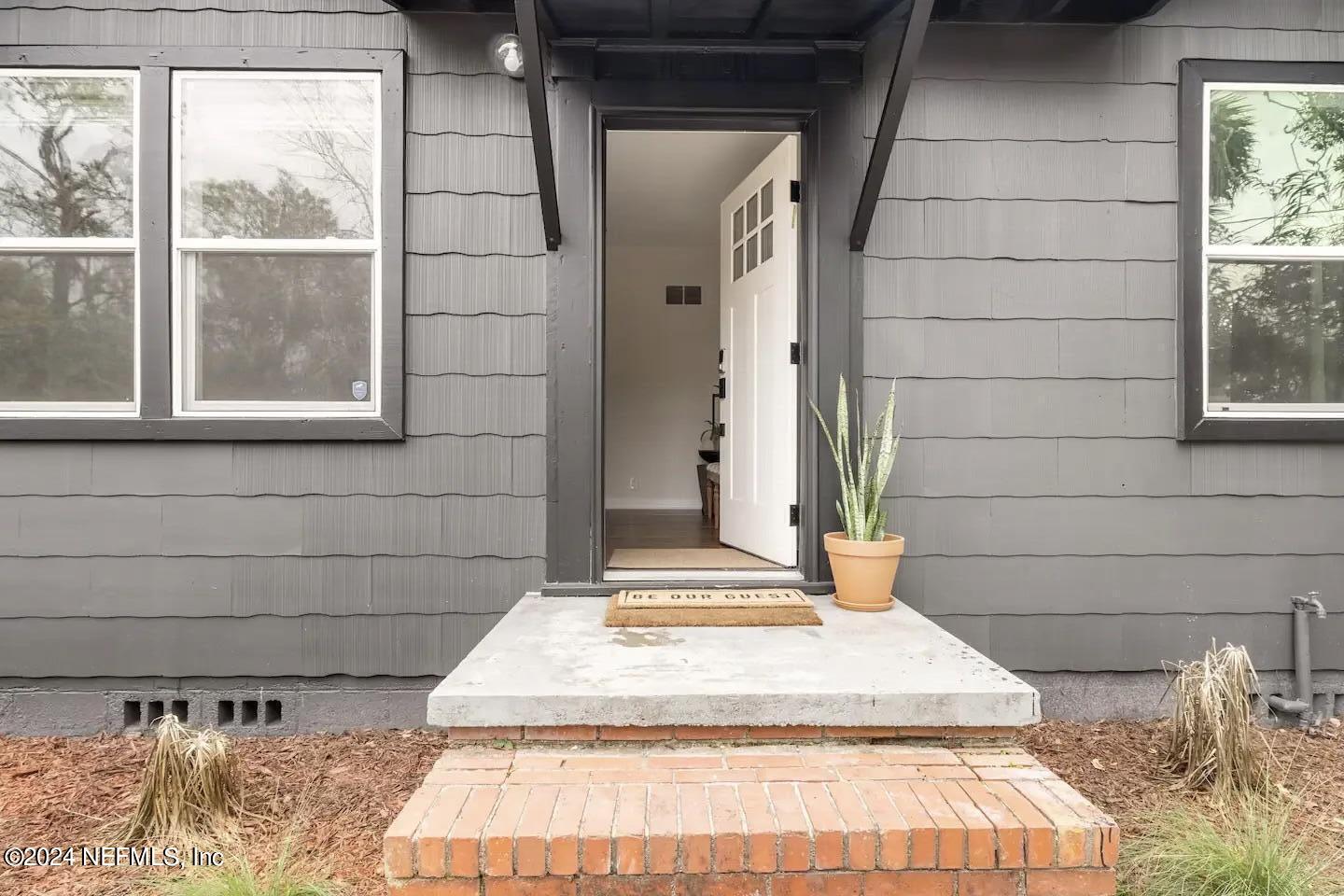 1421 DAKAR Street