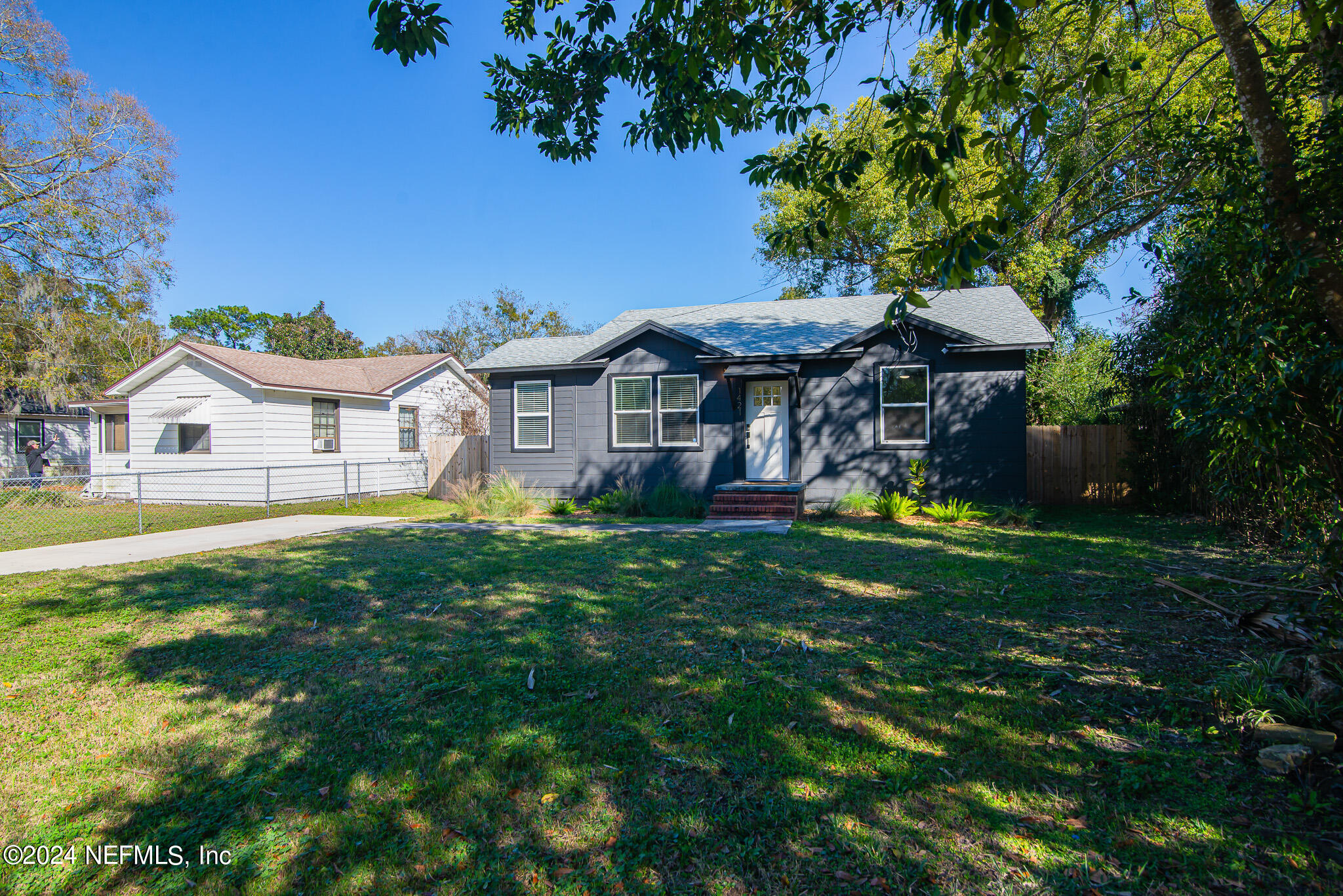 1421 DAKAR Street