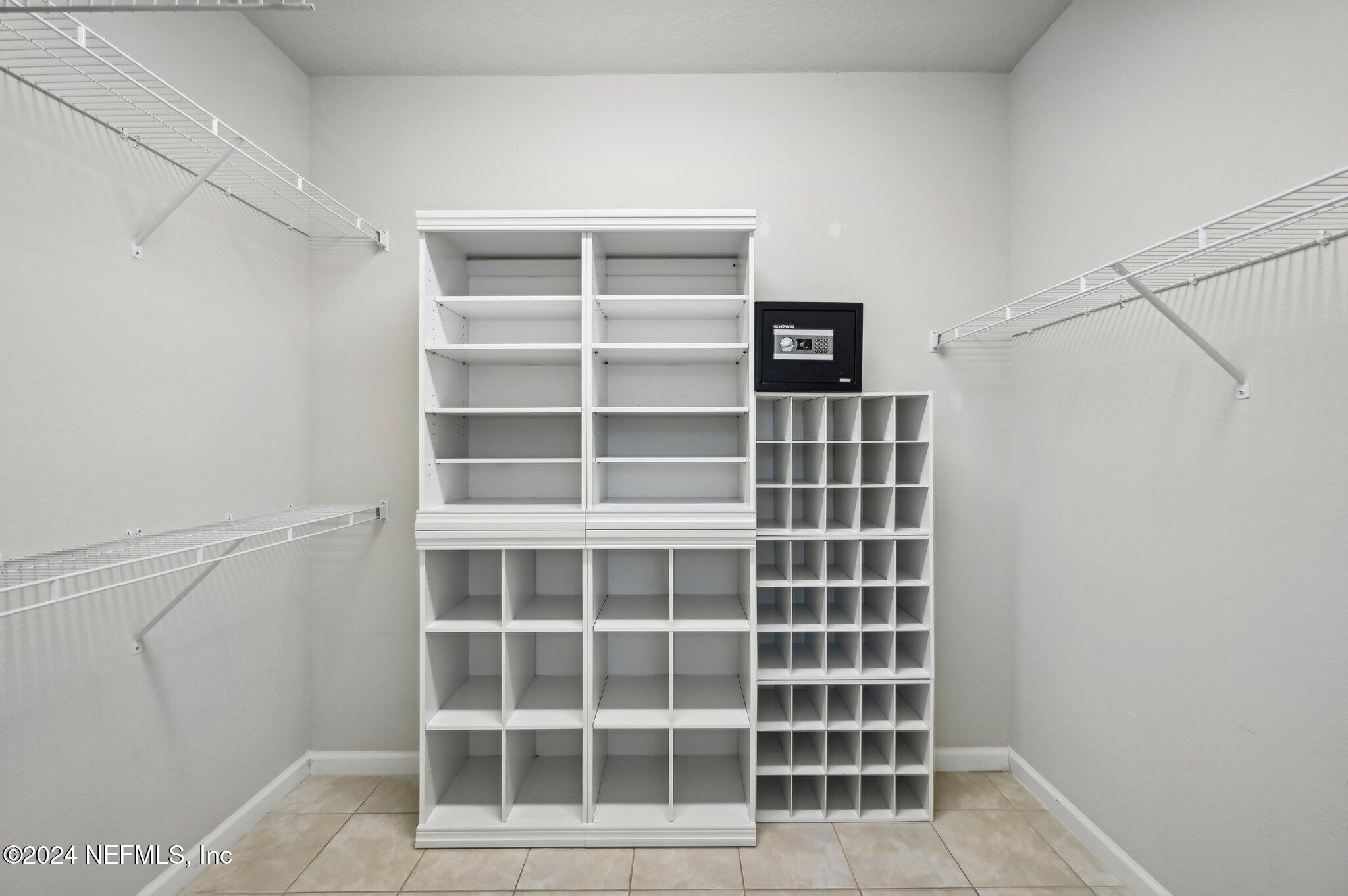 203 RIVER RUN Boulevard