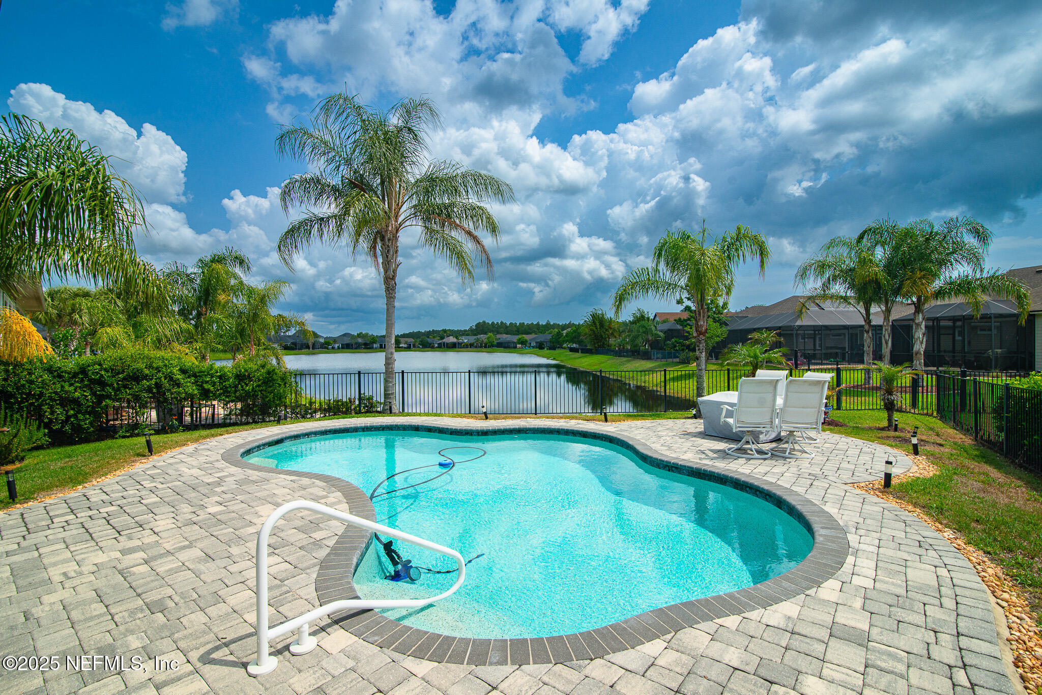 291 WHISPER ROCK Drive