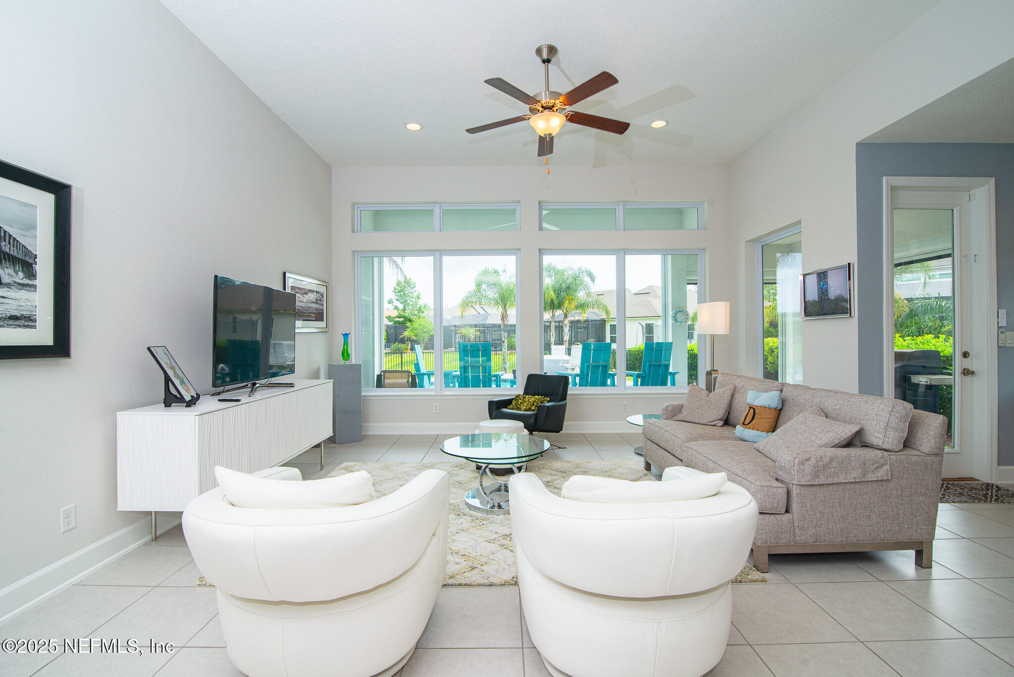 291 WHISPER ROCK Drive