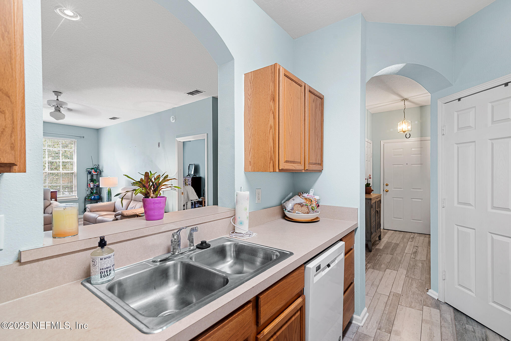 10550 BAYMEADOWS Road 925