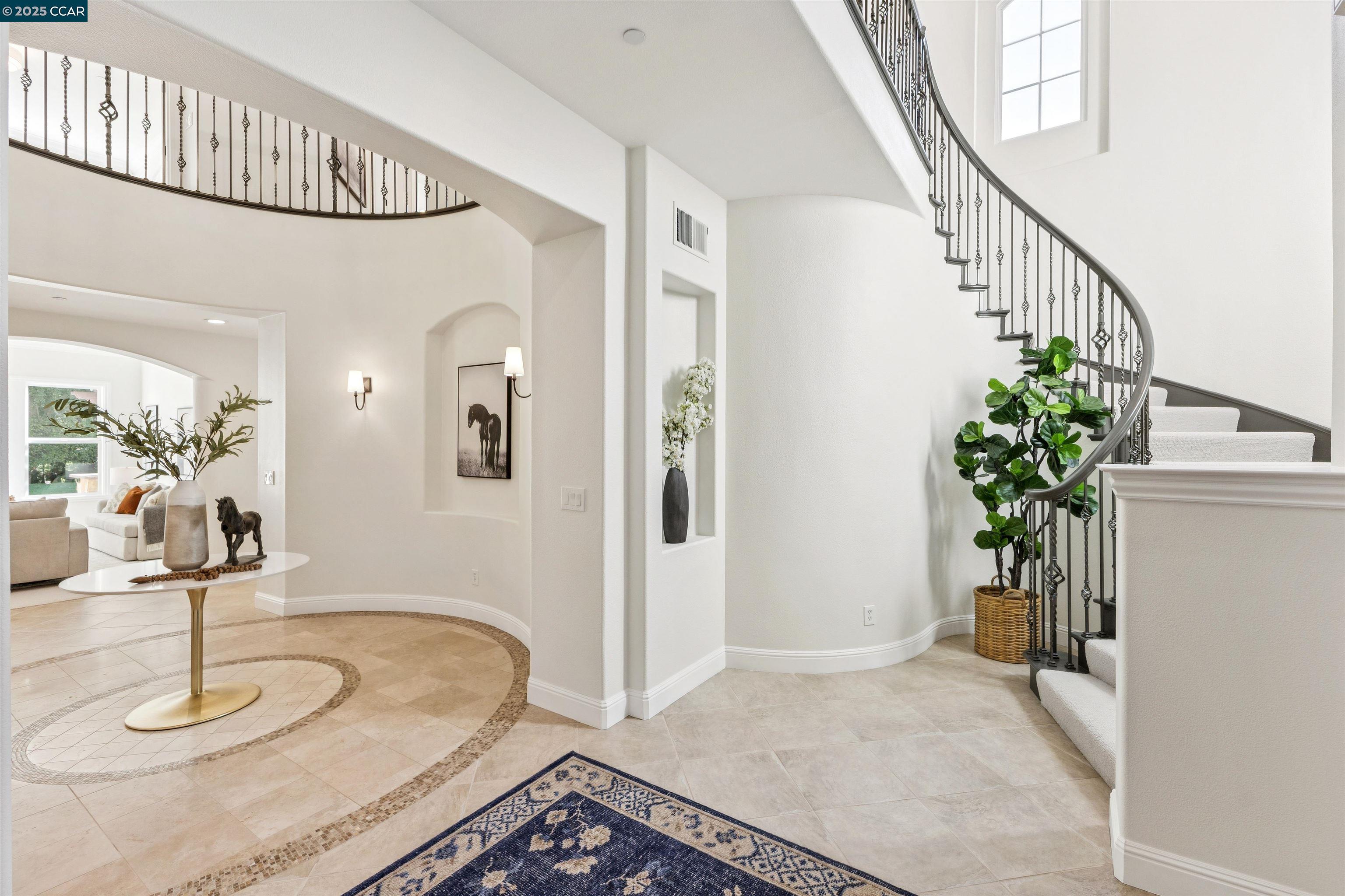 77 Pleasant Knoll Ct