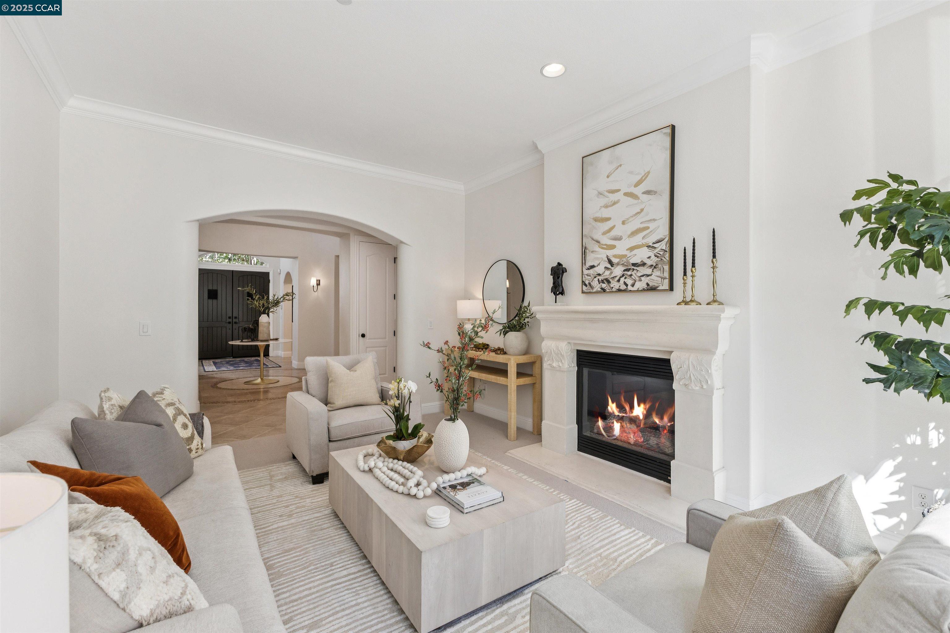 77 Pleasant Knoll Ct