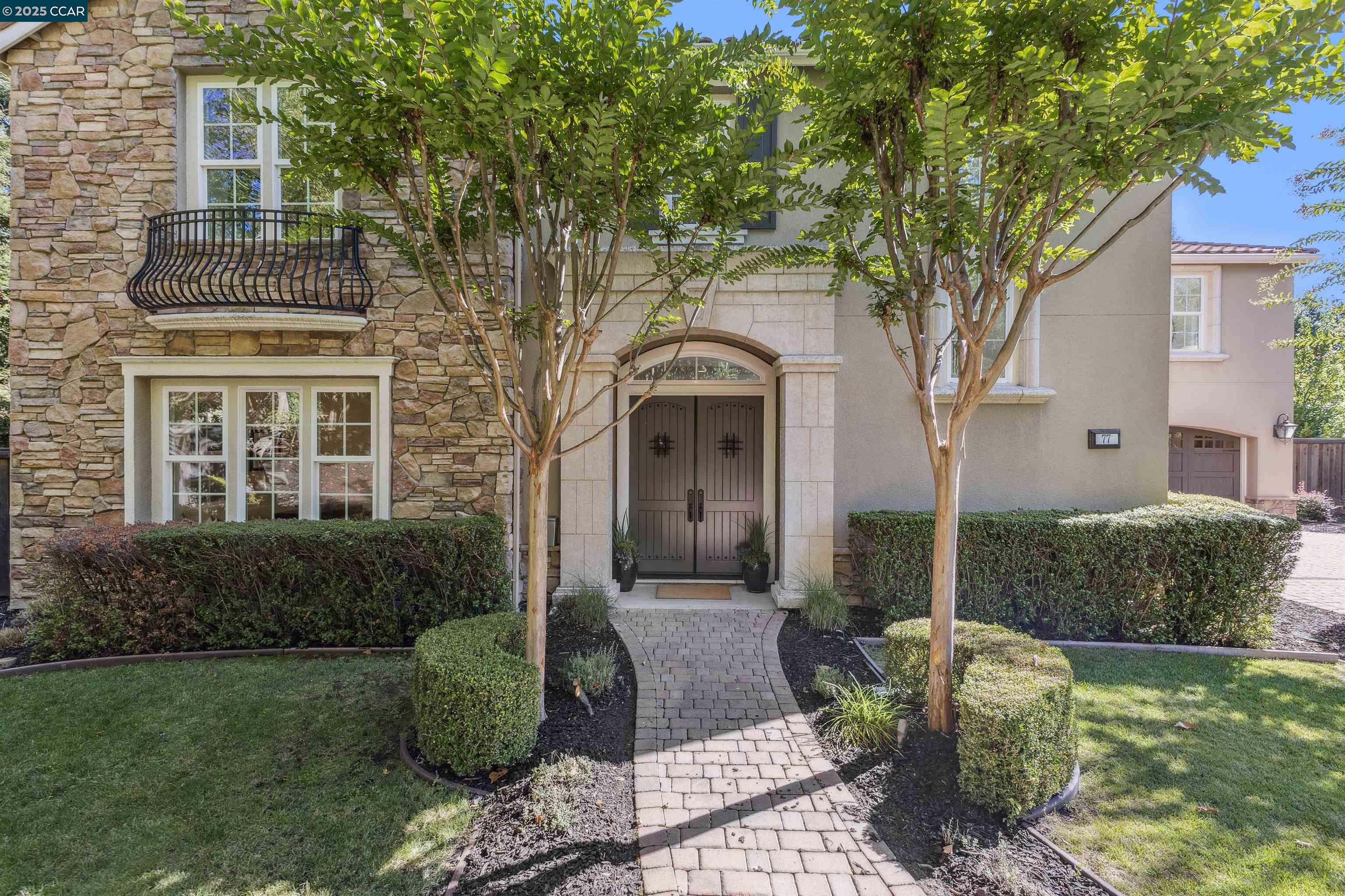 77 Pleasant Knoll Ct