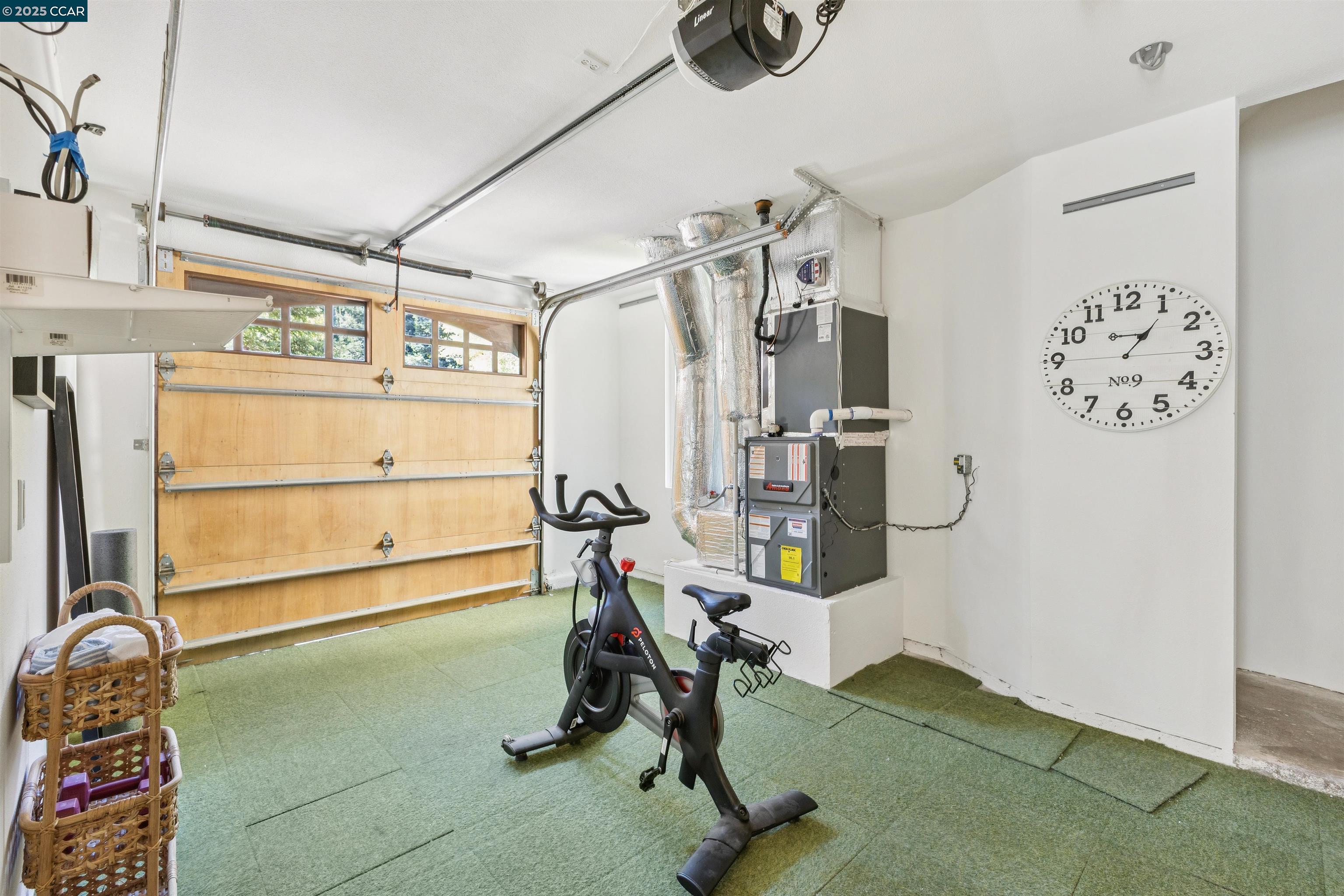 77 Pleasant Knoll Ct