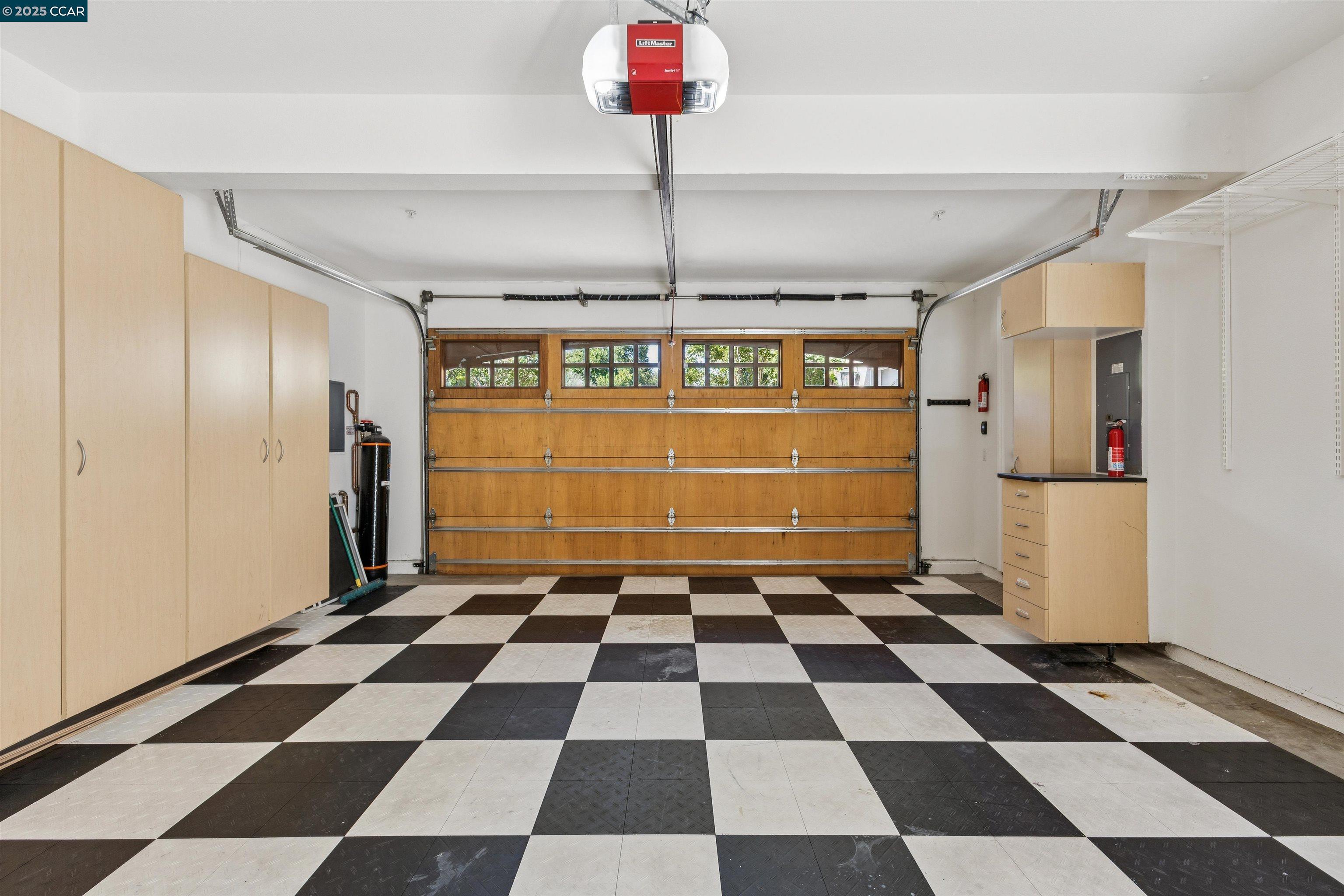 77 Pleasant Knoll Ct