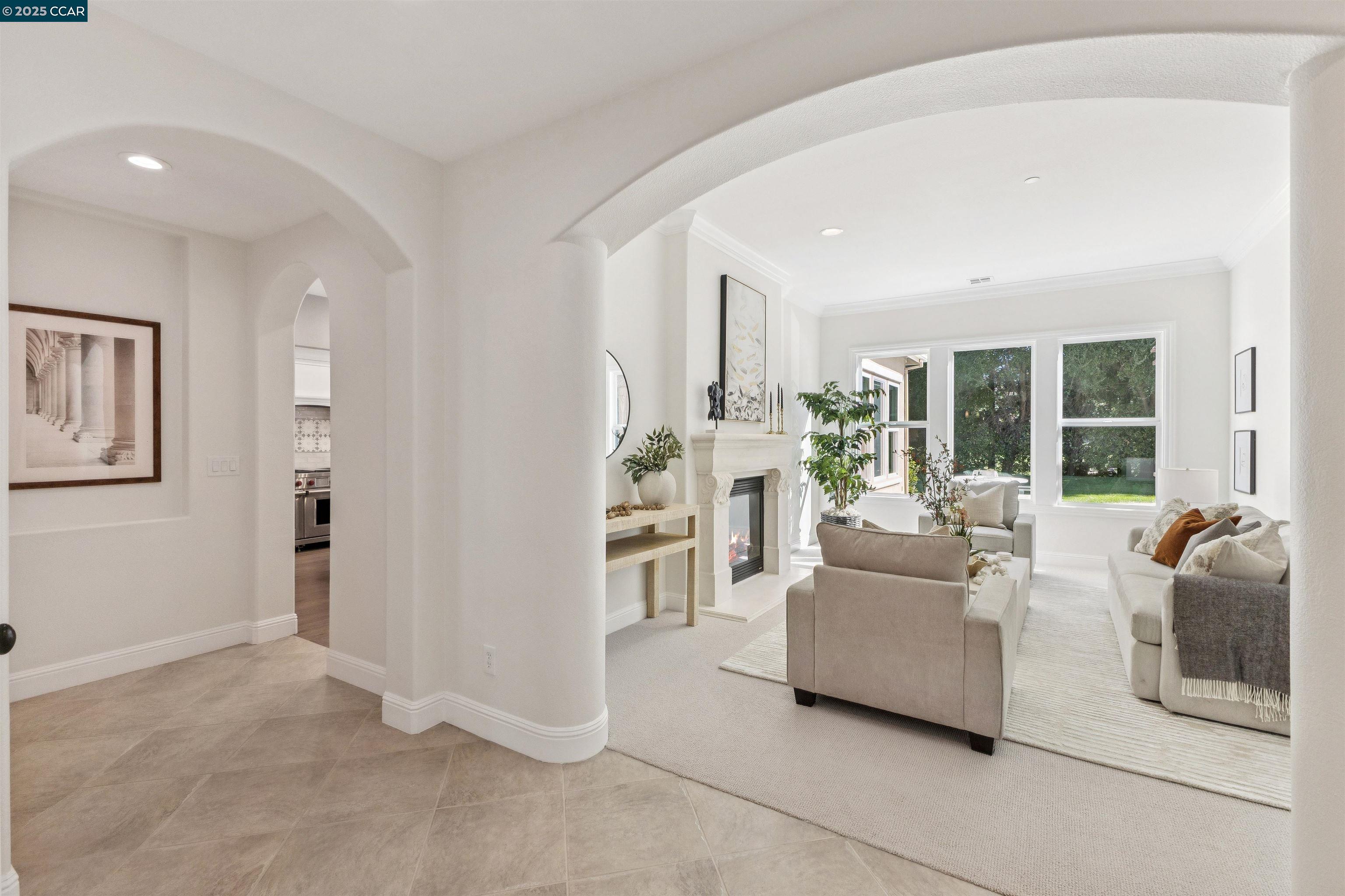 77 Pleasant Knoll Ct