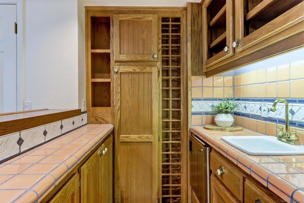 6286 Lake Athabaska Place