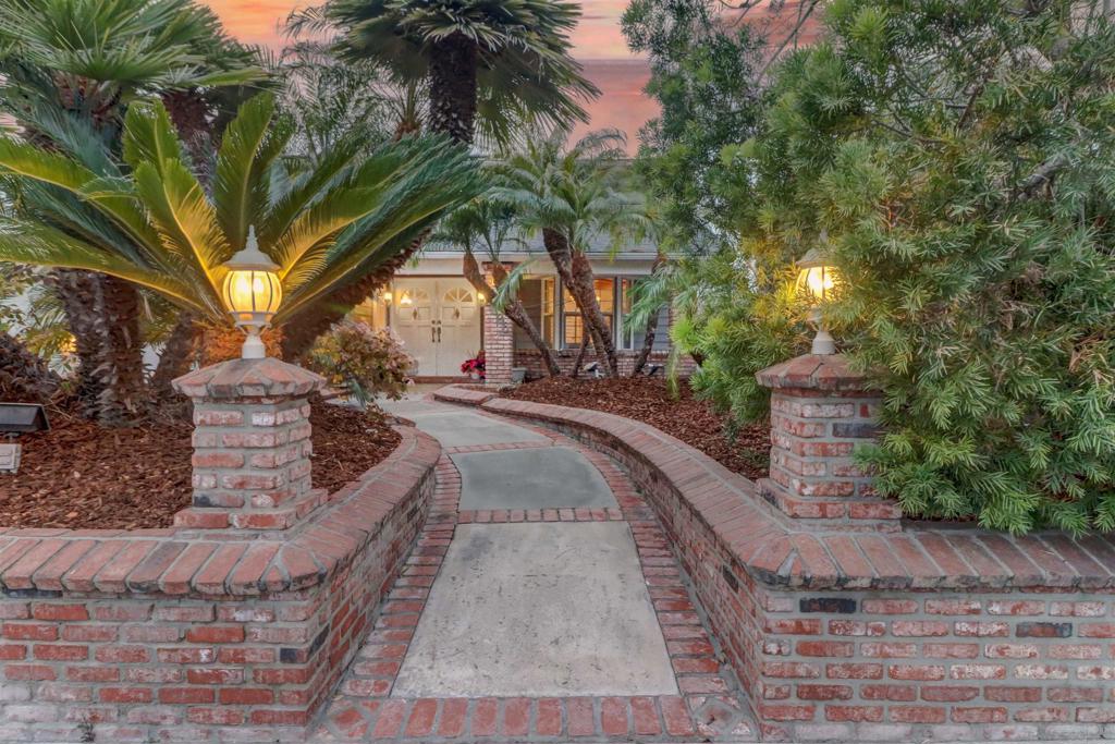 6286 Lake Athabaska Place