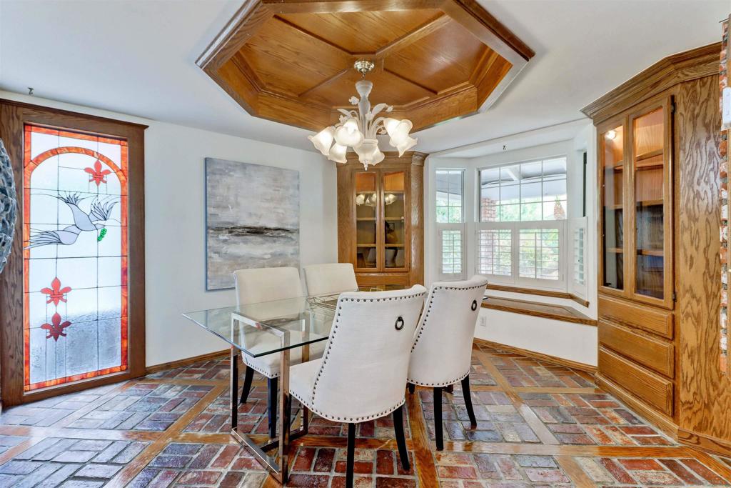 6286 Lake Athabaska Place