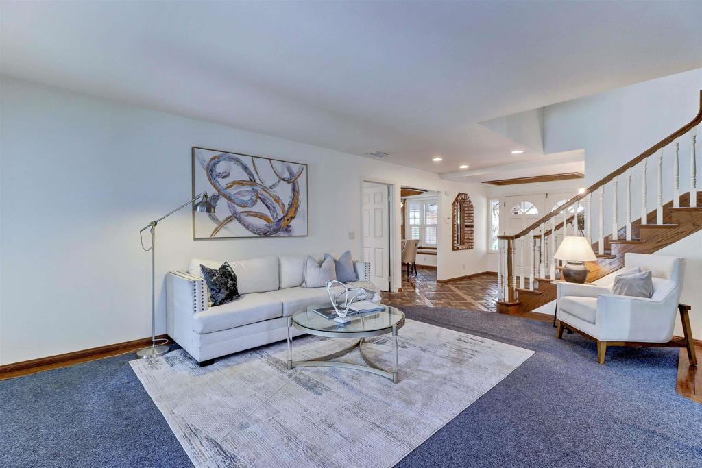 6286 Lake Athabaska Place