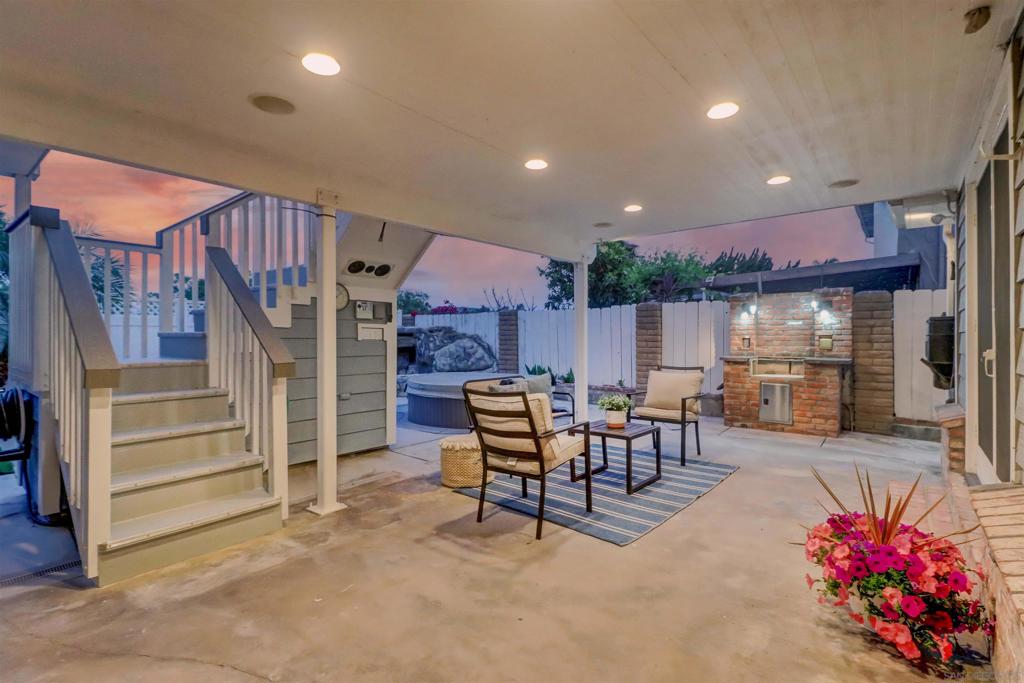 6286 Lake Athabaska Place