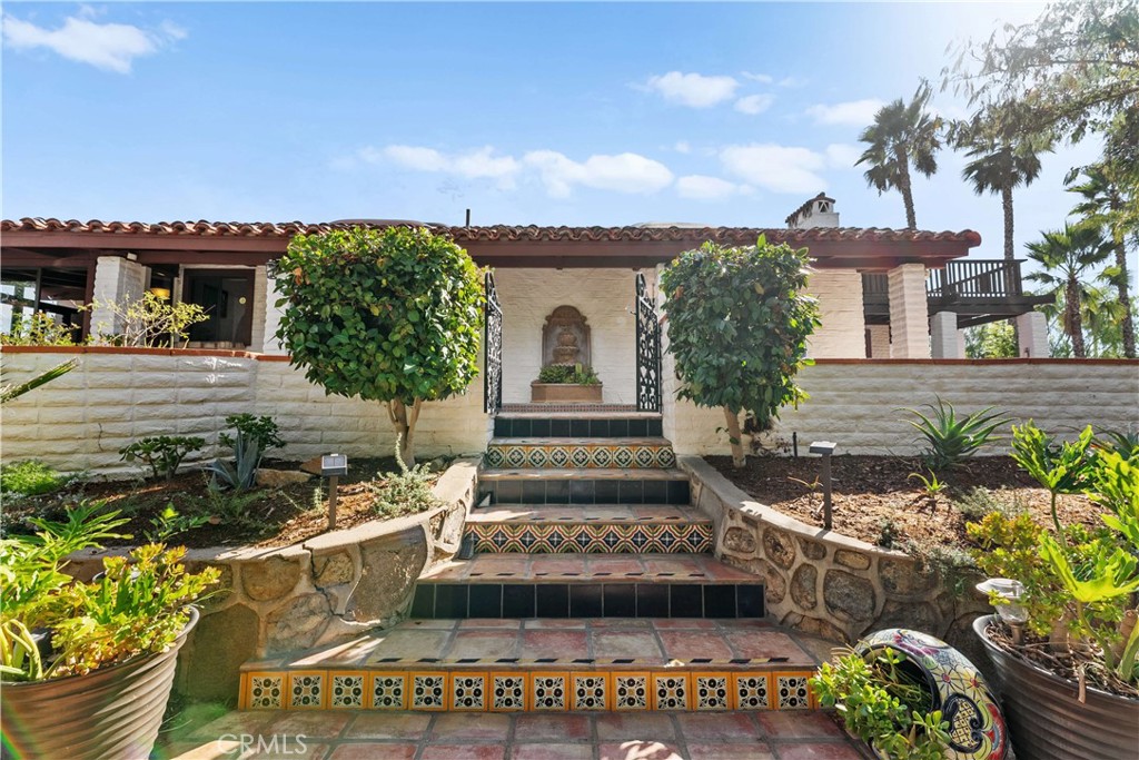 11550 Old Castle