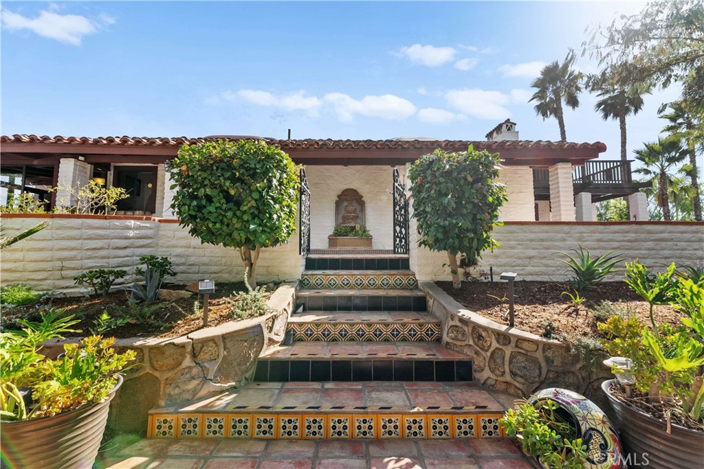 11550 Old Castle