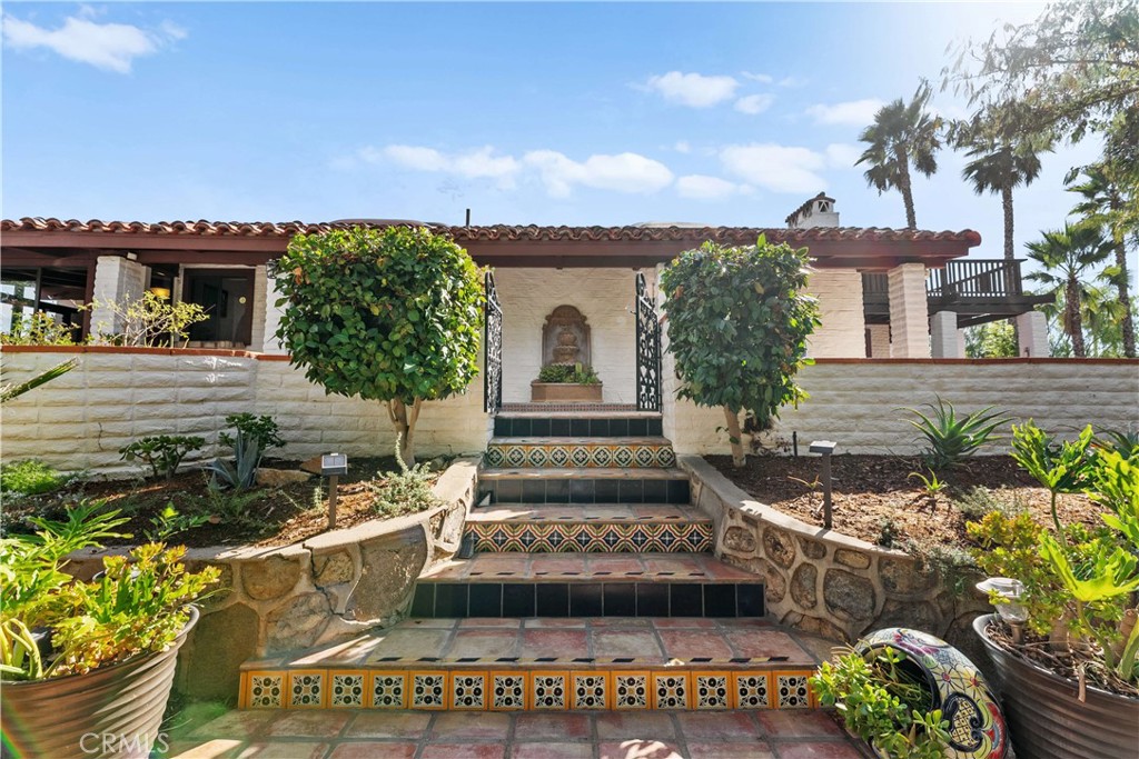 11550 Old Castle