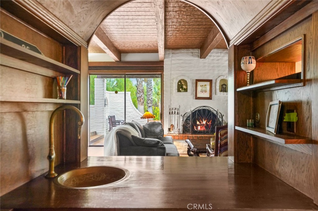 11550 Old Castle