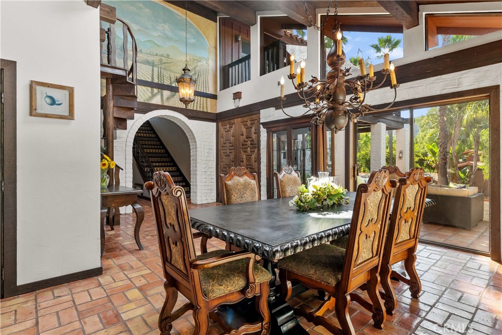 11550 Old Castle
