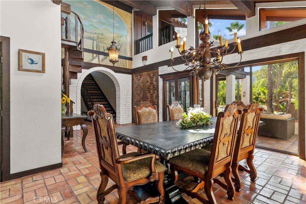 11550 Old Castle