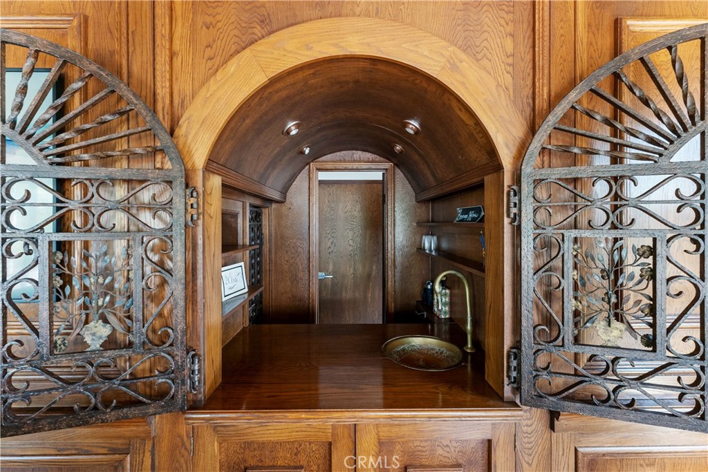 11550 Old Castle