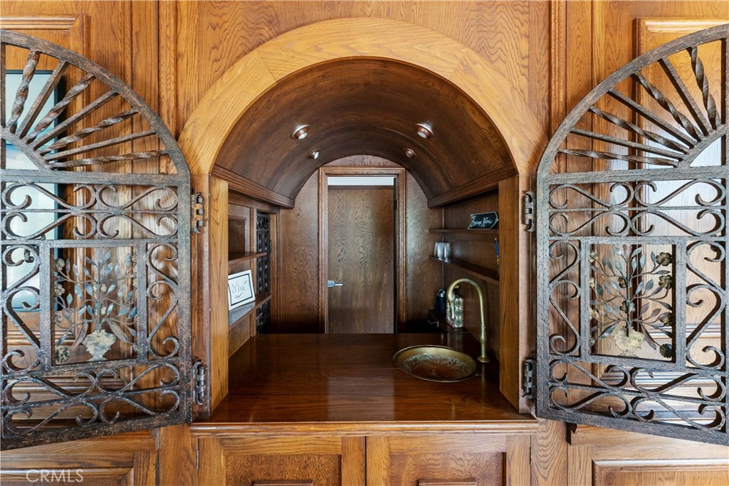11550 Old Castle