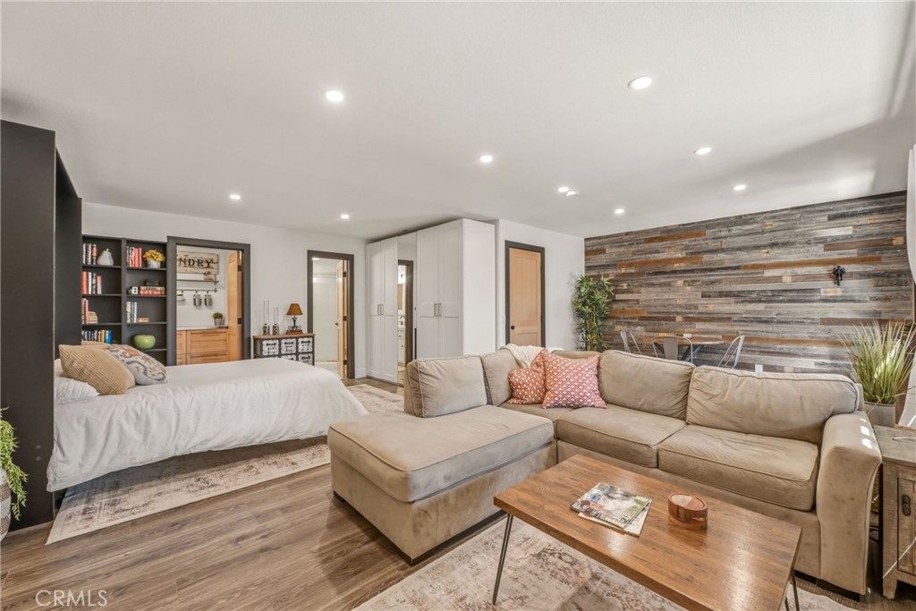 234 Spanish Spur 1