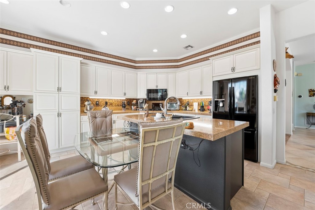 5643 Willowmere