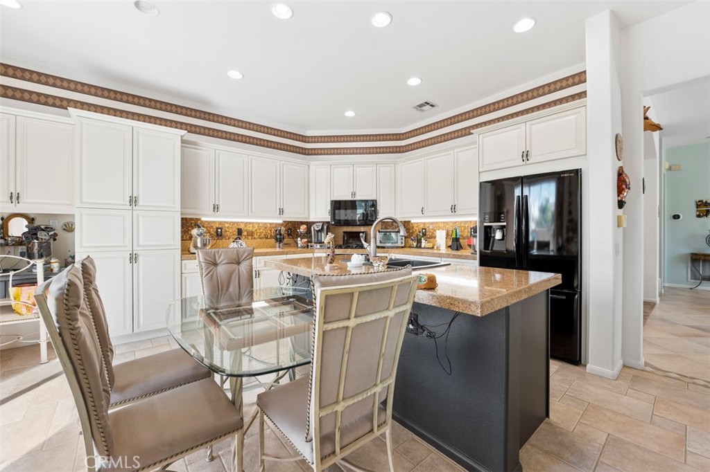 5643 Willowmere