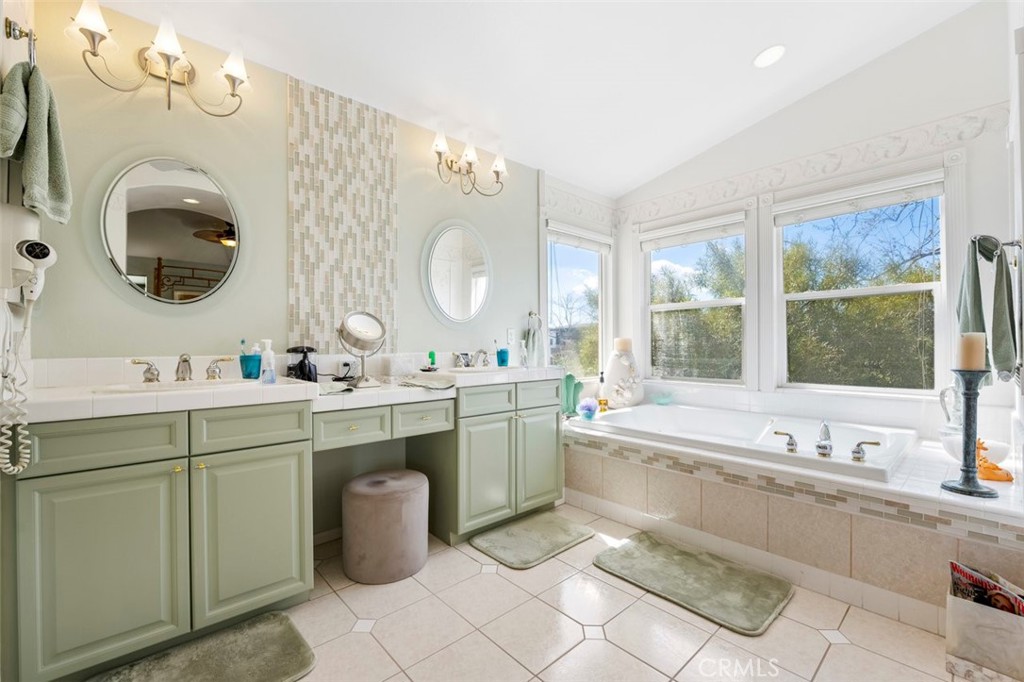 5643 Willowmere