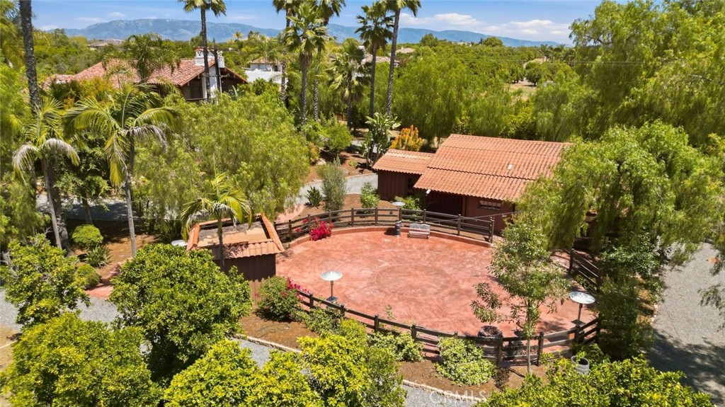 11550 Old Castle