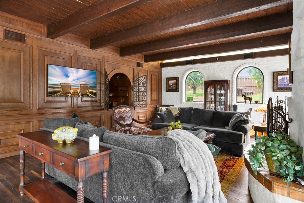 11550 Old Castle