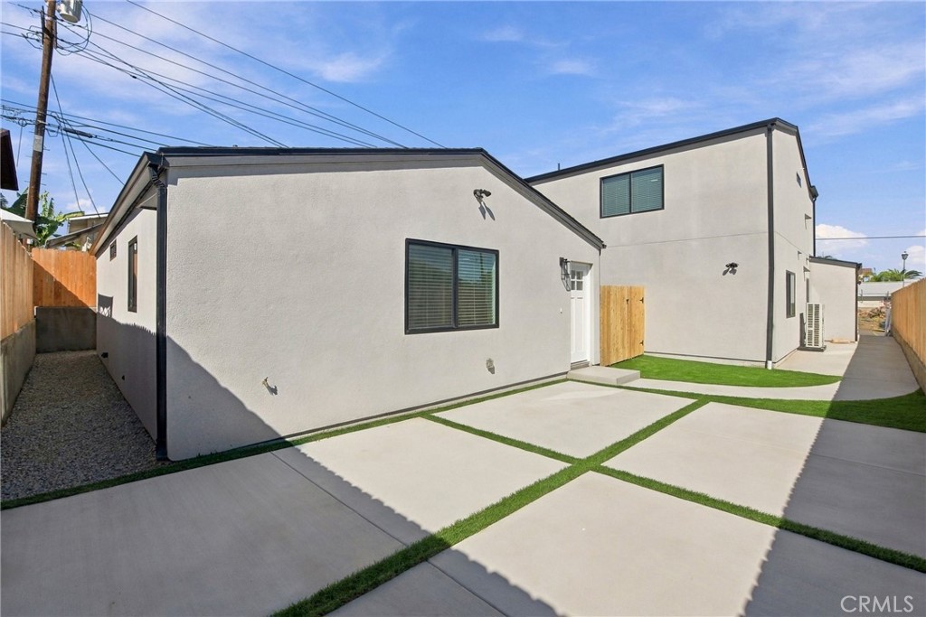 4661 4663 Redwood Street