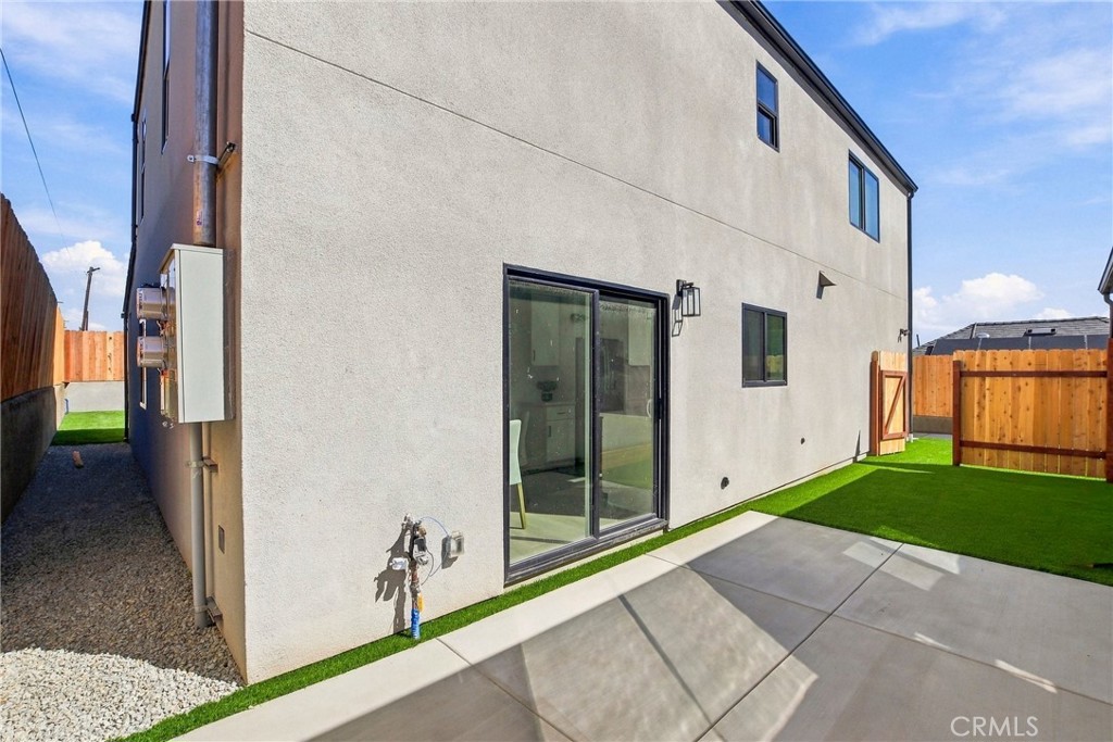 4661 4663 Redwood Street