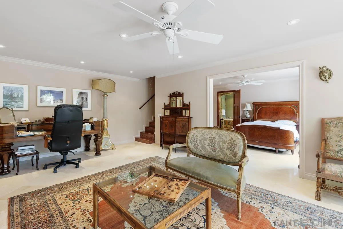 1556 Virginia Way