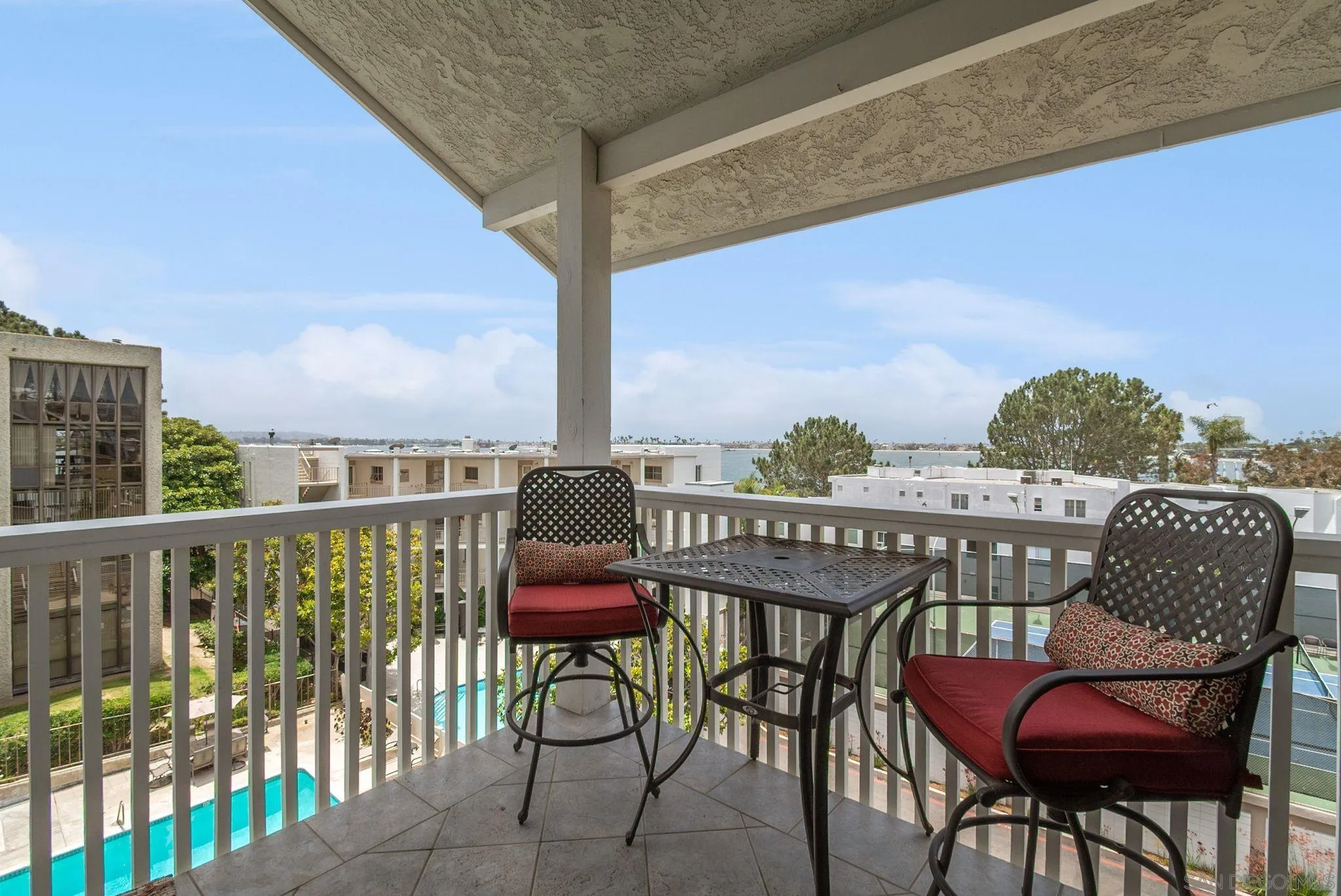 1335 La Palma St Unit H4