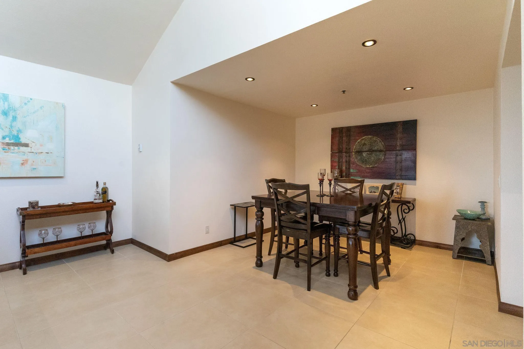 1335 La Palma St Unit H4