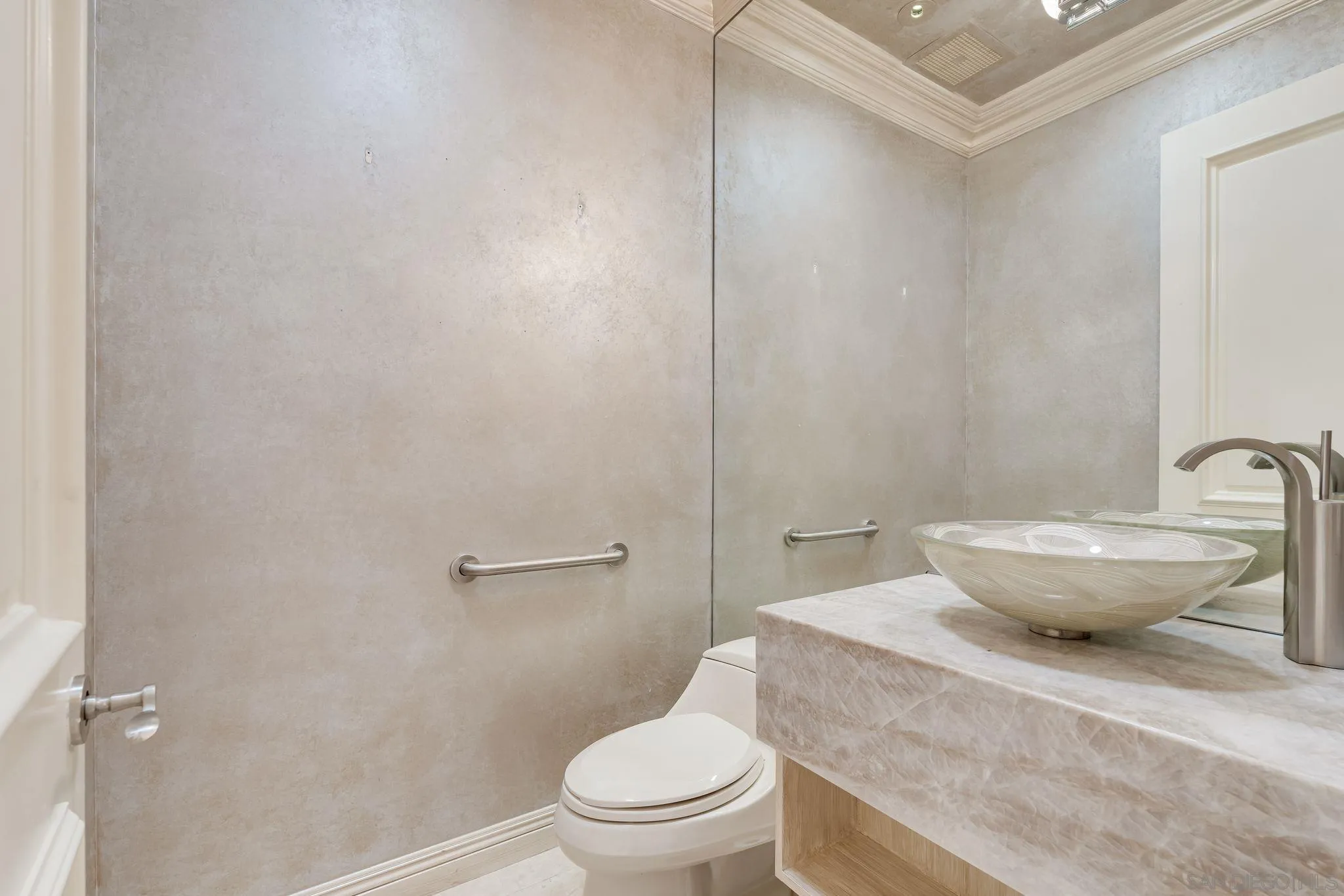 464 Prospect St Unit Ph7