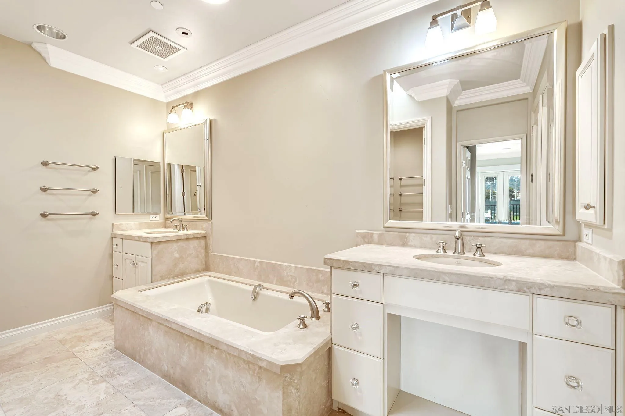 464 Prospect St Unit Ph7