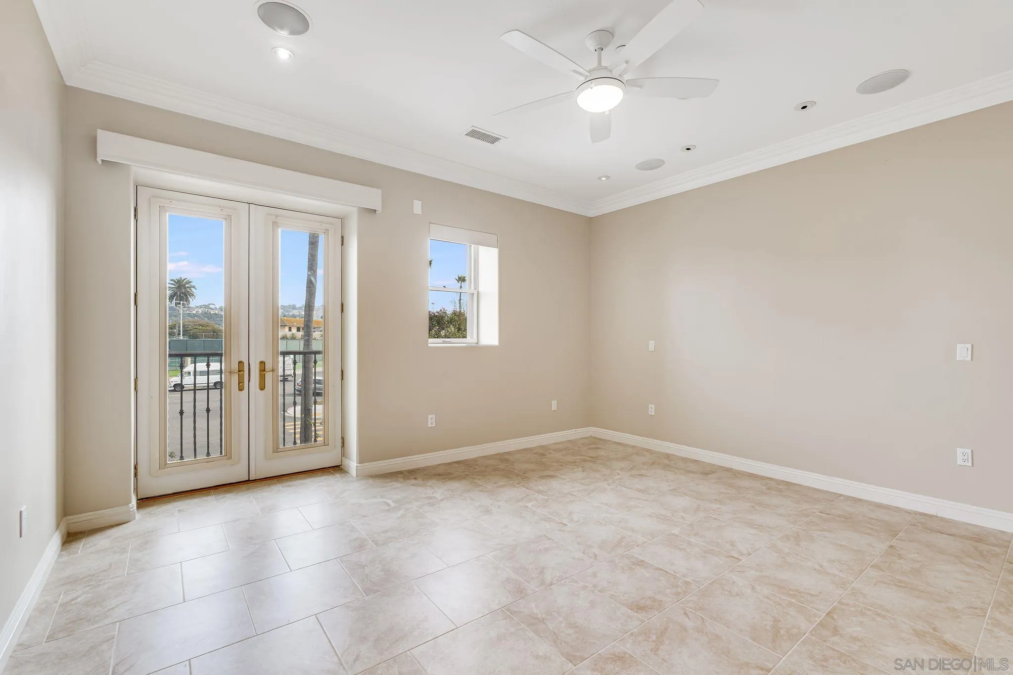 464 Prospect St Unit Ph7
