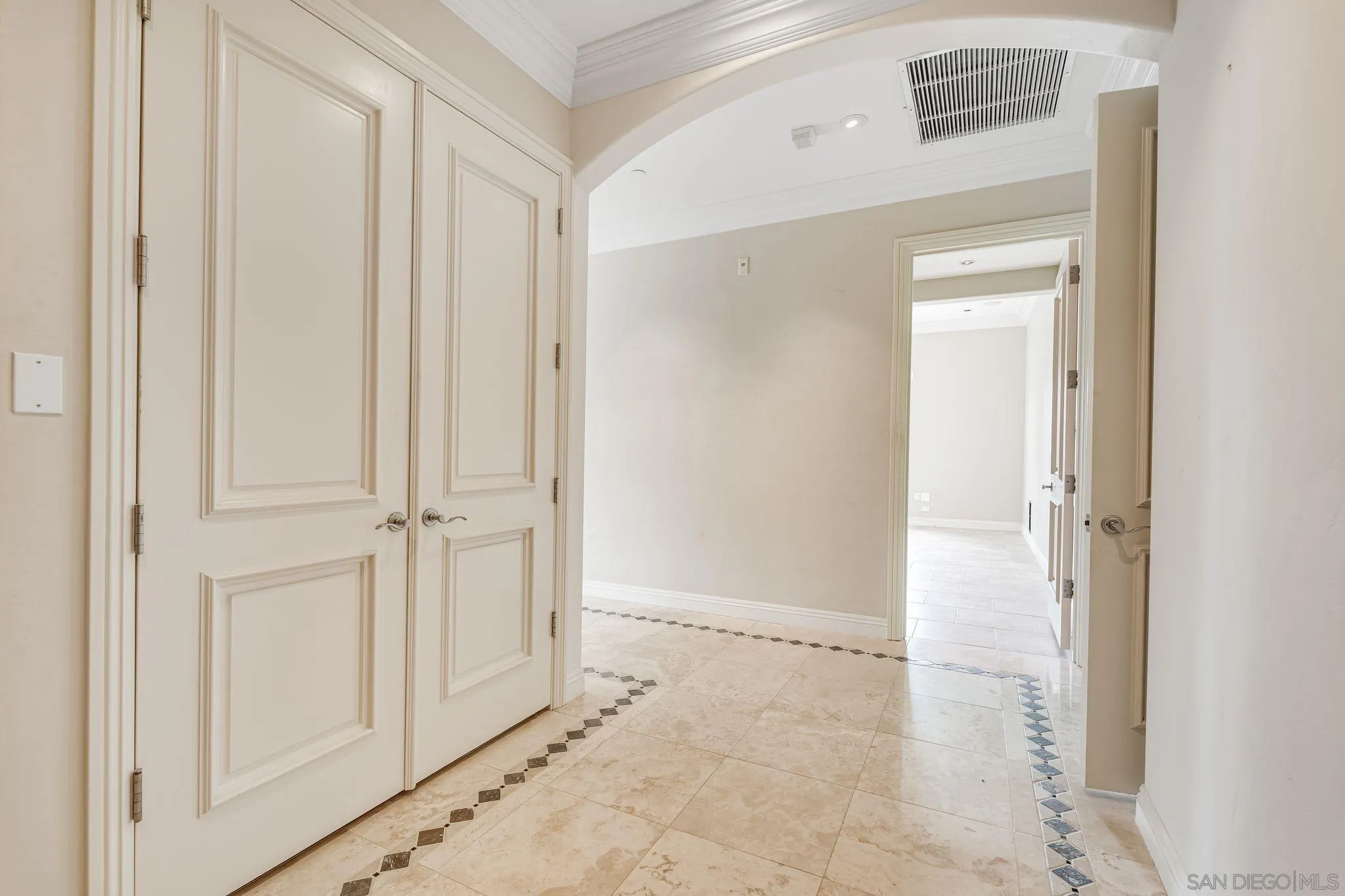 464 Prospect St Unit Ph7