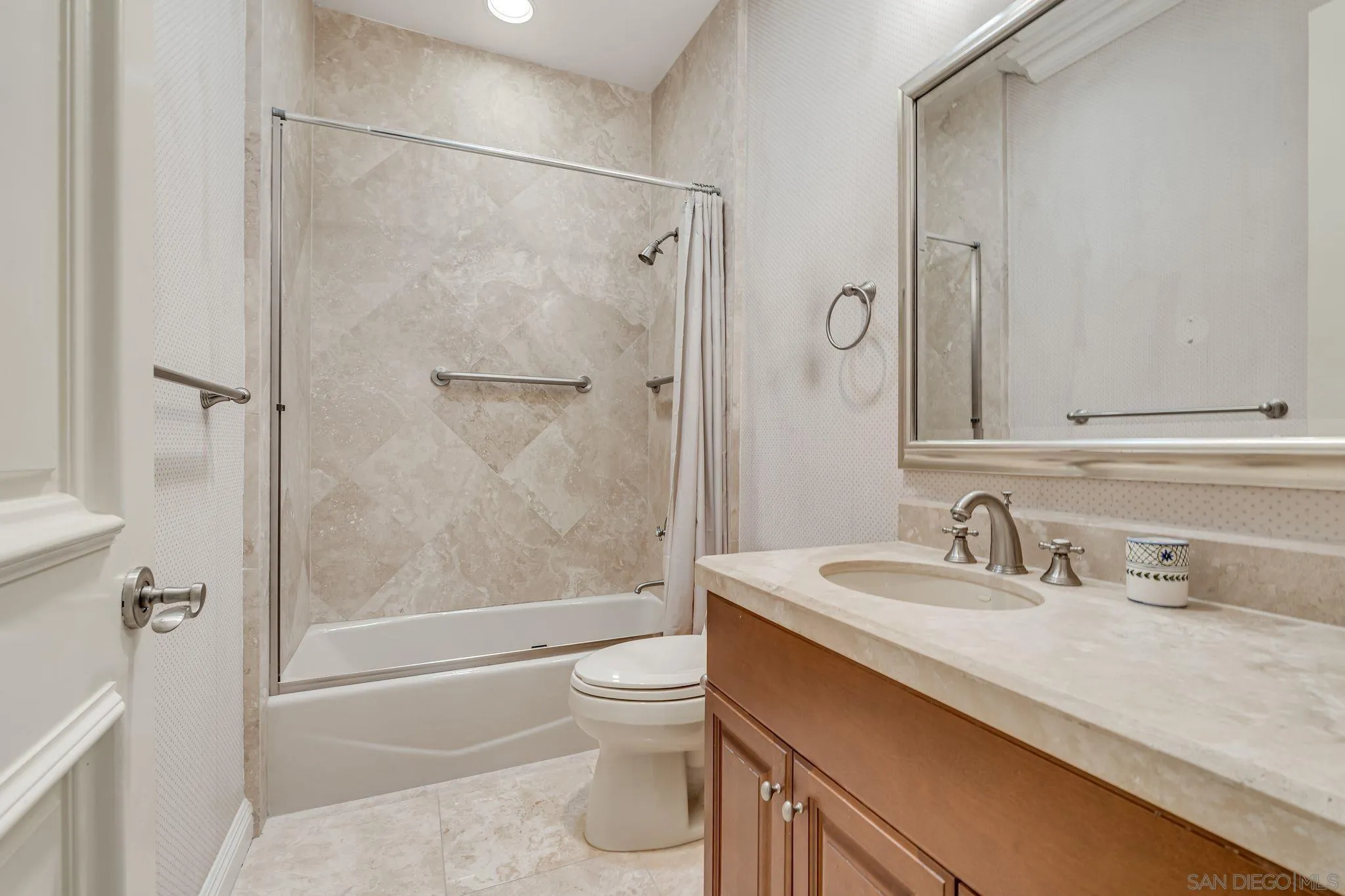 464 Prospect St Unit Ph7
