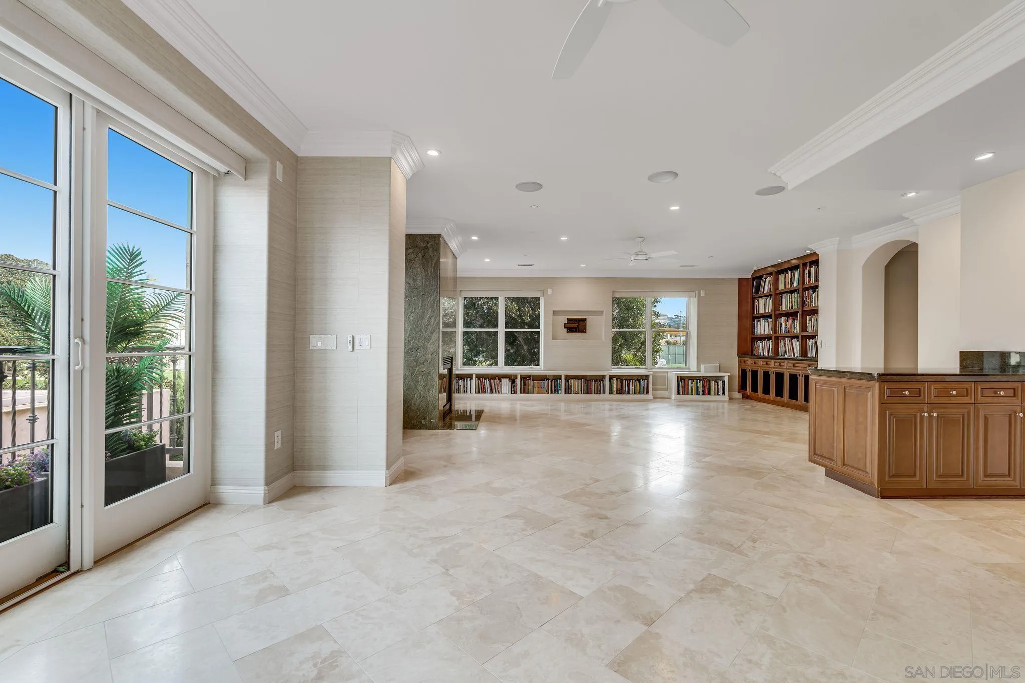 464 Prospect St Unit Ph7