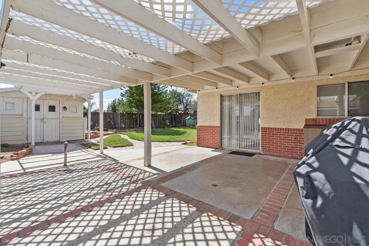 11200 Campbell Ave
