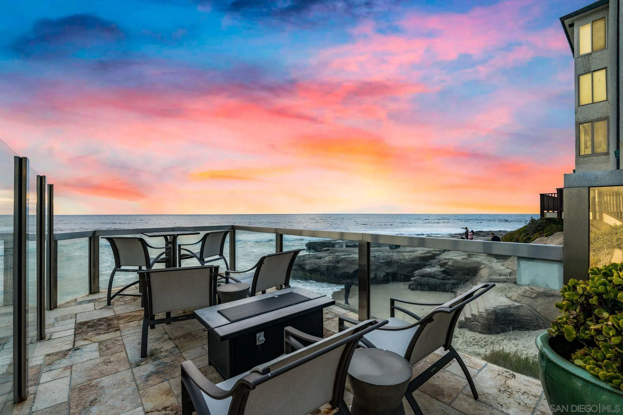 202 Coast Blvd Unit 6