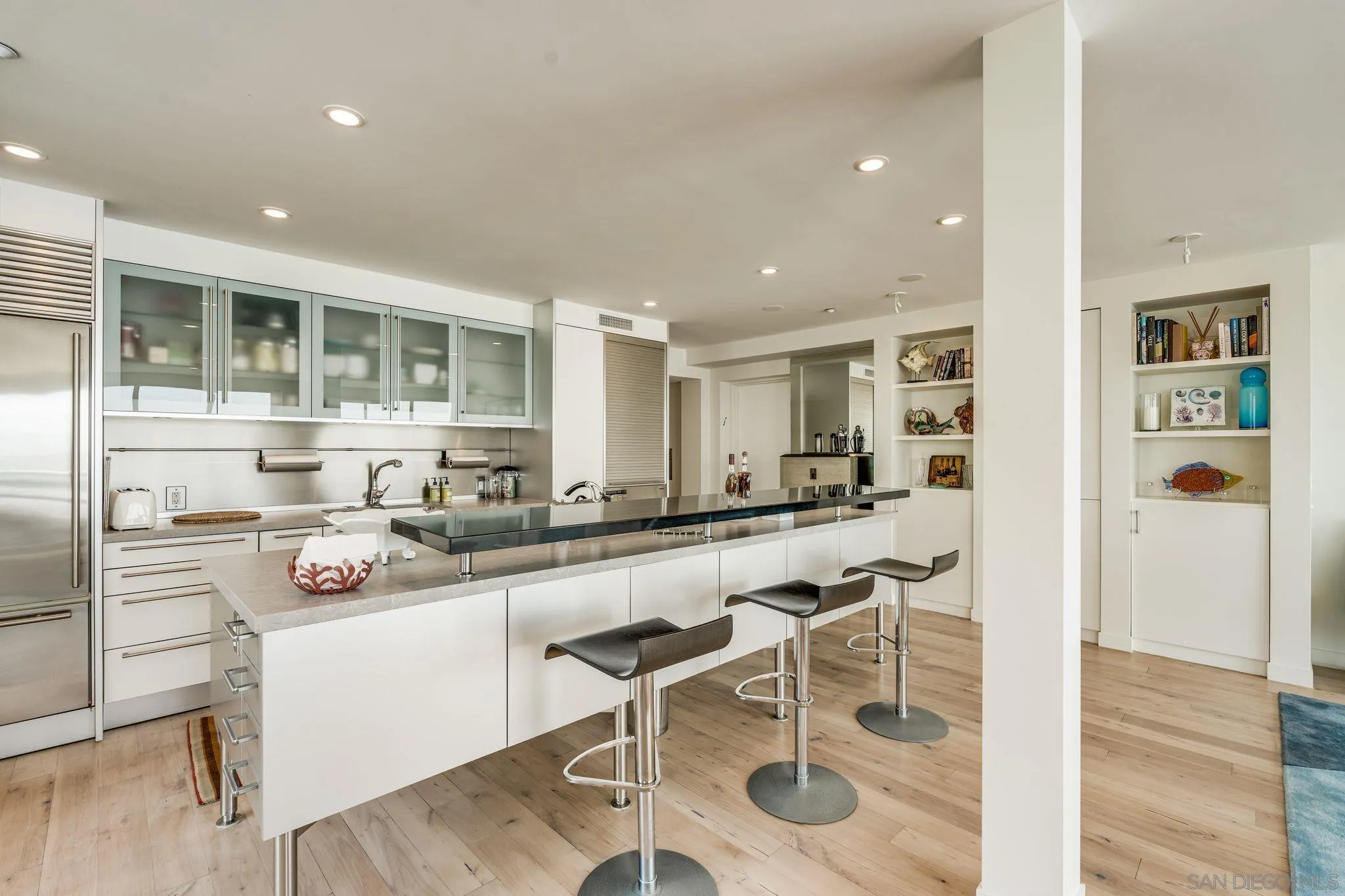 202 Coast Blvd Unit 6