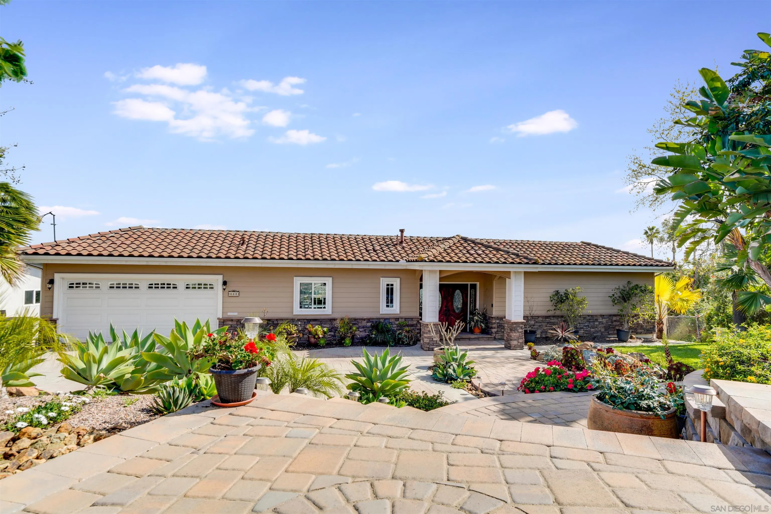 6415 Crystalaire Dr