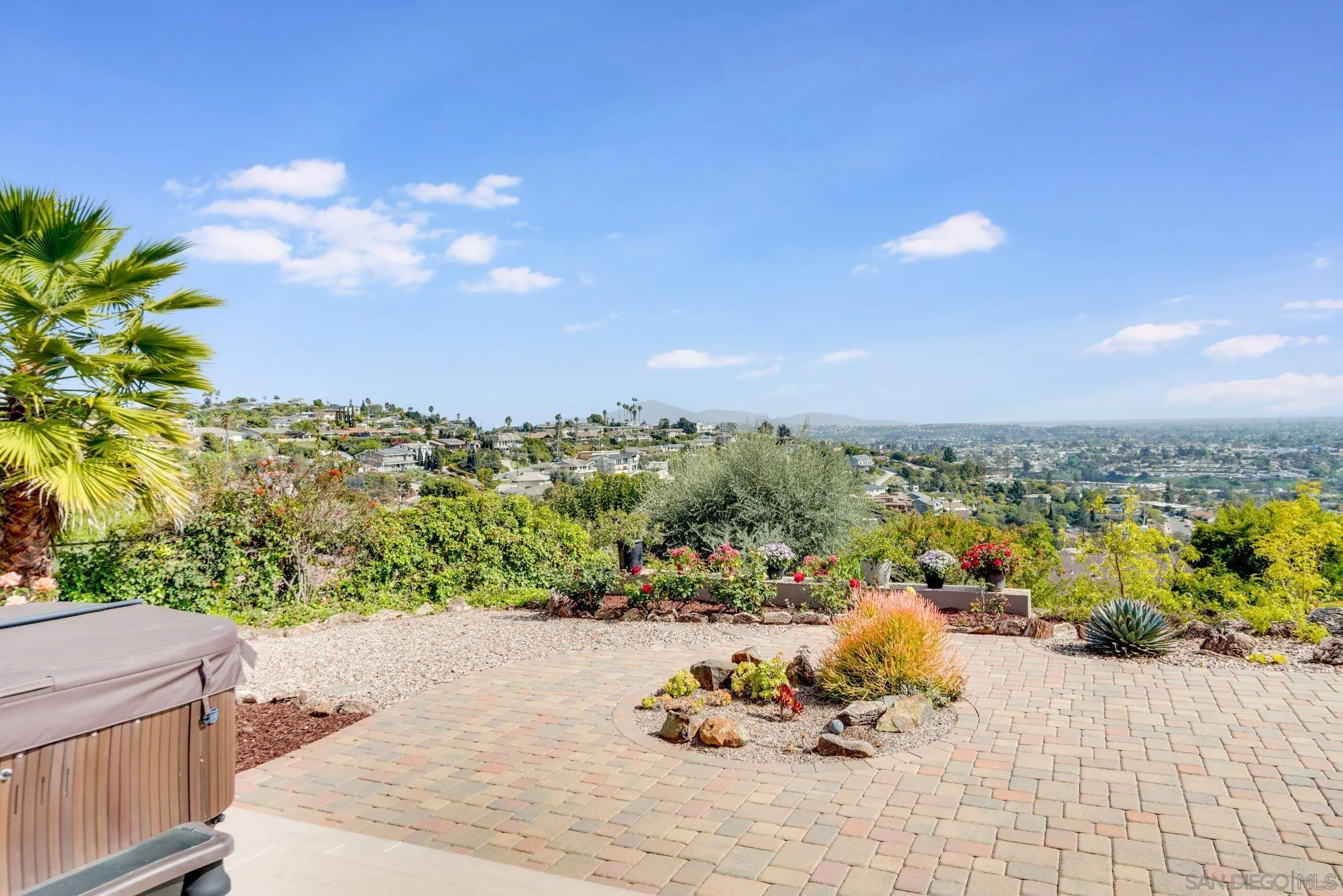 6415 Crystalaire Dr
