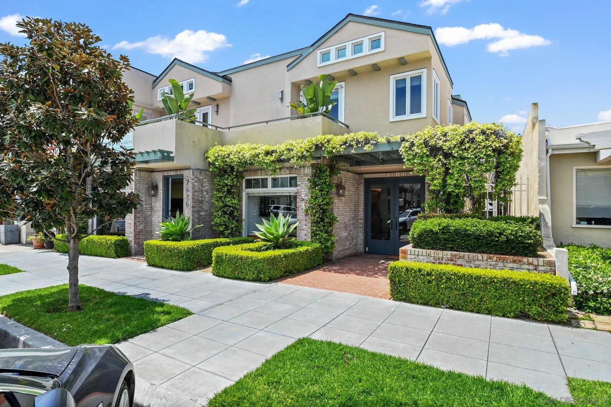 7622 Herschel Ave